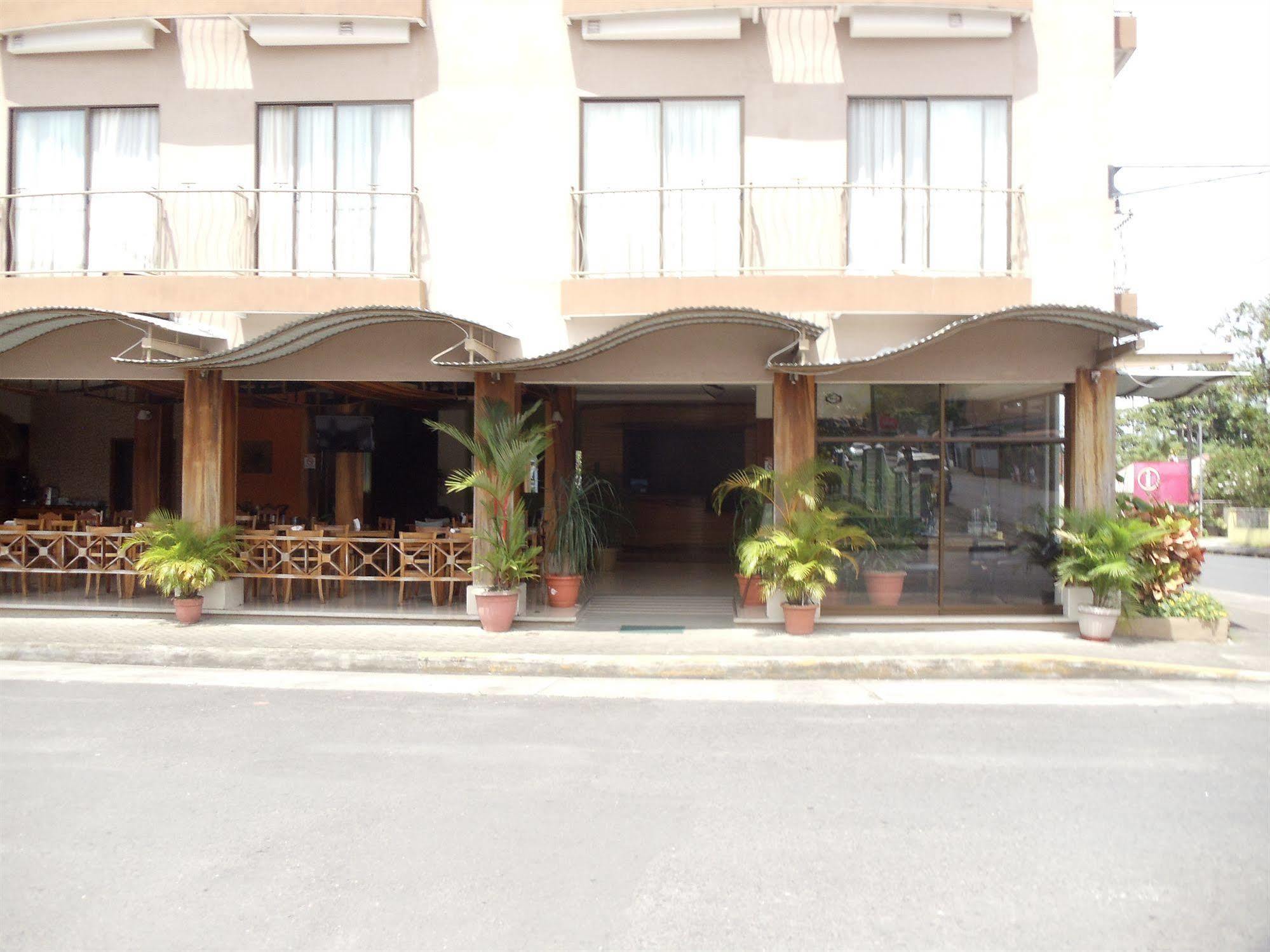 Hotel La Fortuna מראה חיצוני תמונה